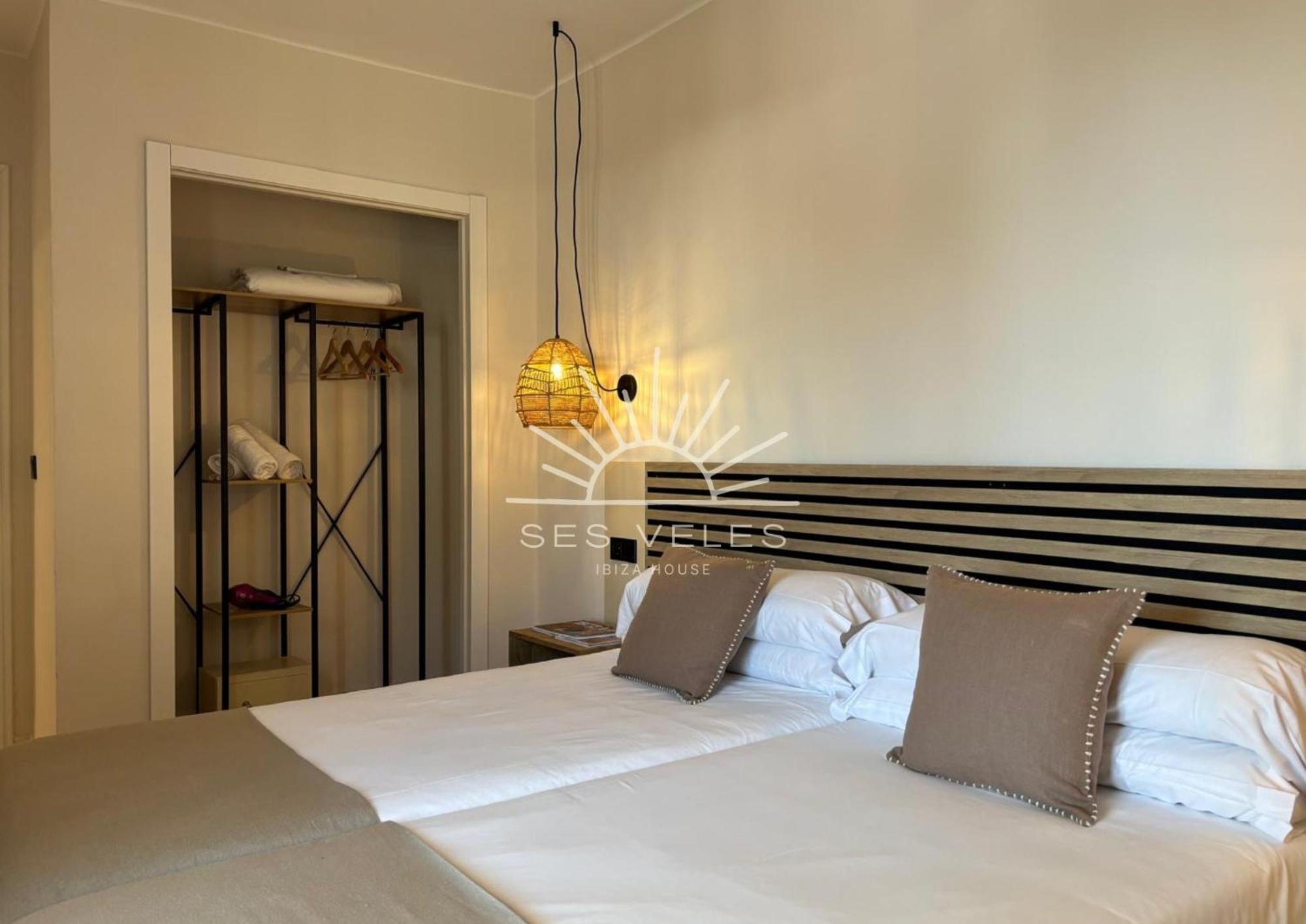 Apartamentos Ses Veles Cala Llonga  Luaran gambar