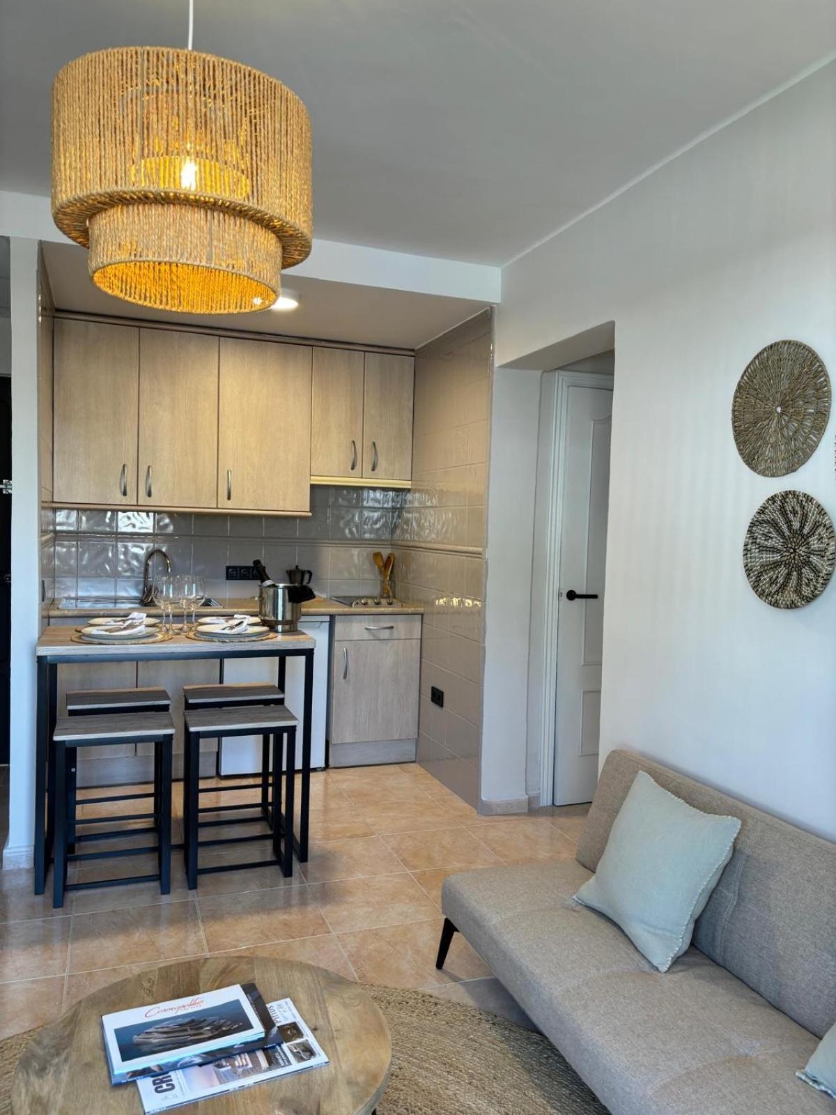 Apartamentos Ses Veles Cala Llonga  Bilik gambar