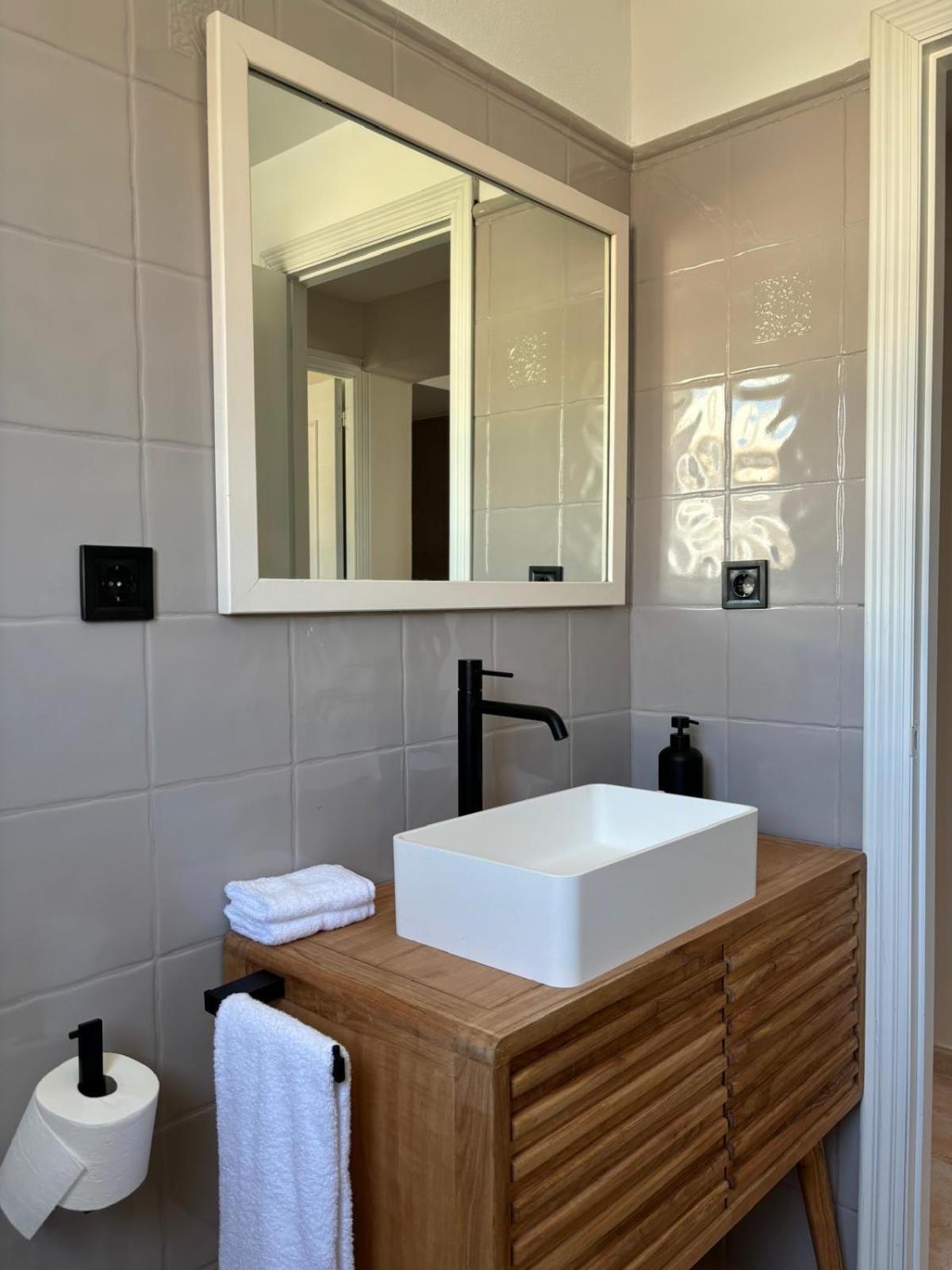 Apartamentos Ses Veles Cala Llonga  Bilik gambar