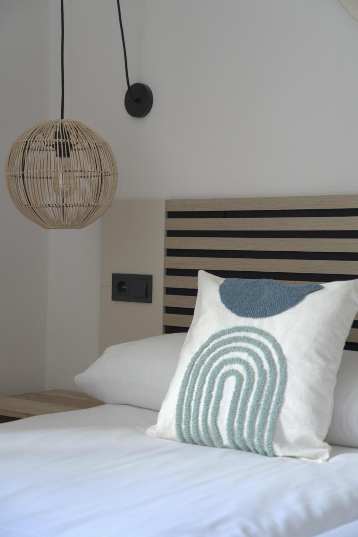 Apartamentos Ses Veles Cala Llonga  Luaran gambar