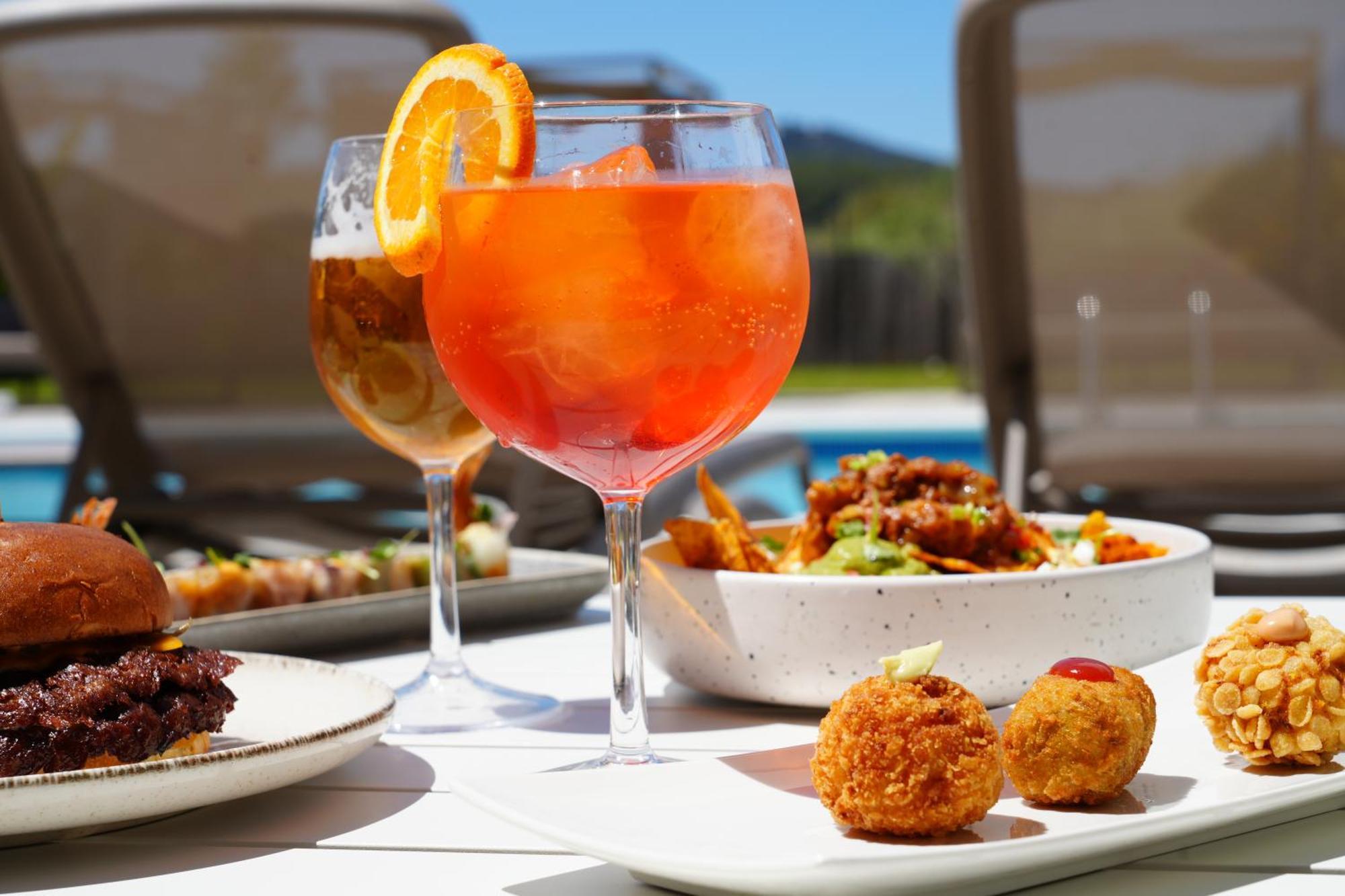 Apartamentos Ses Veles Cala Llonga  Luaran gambar