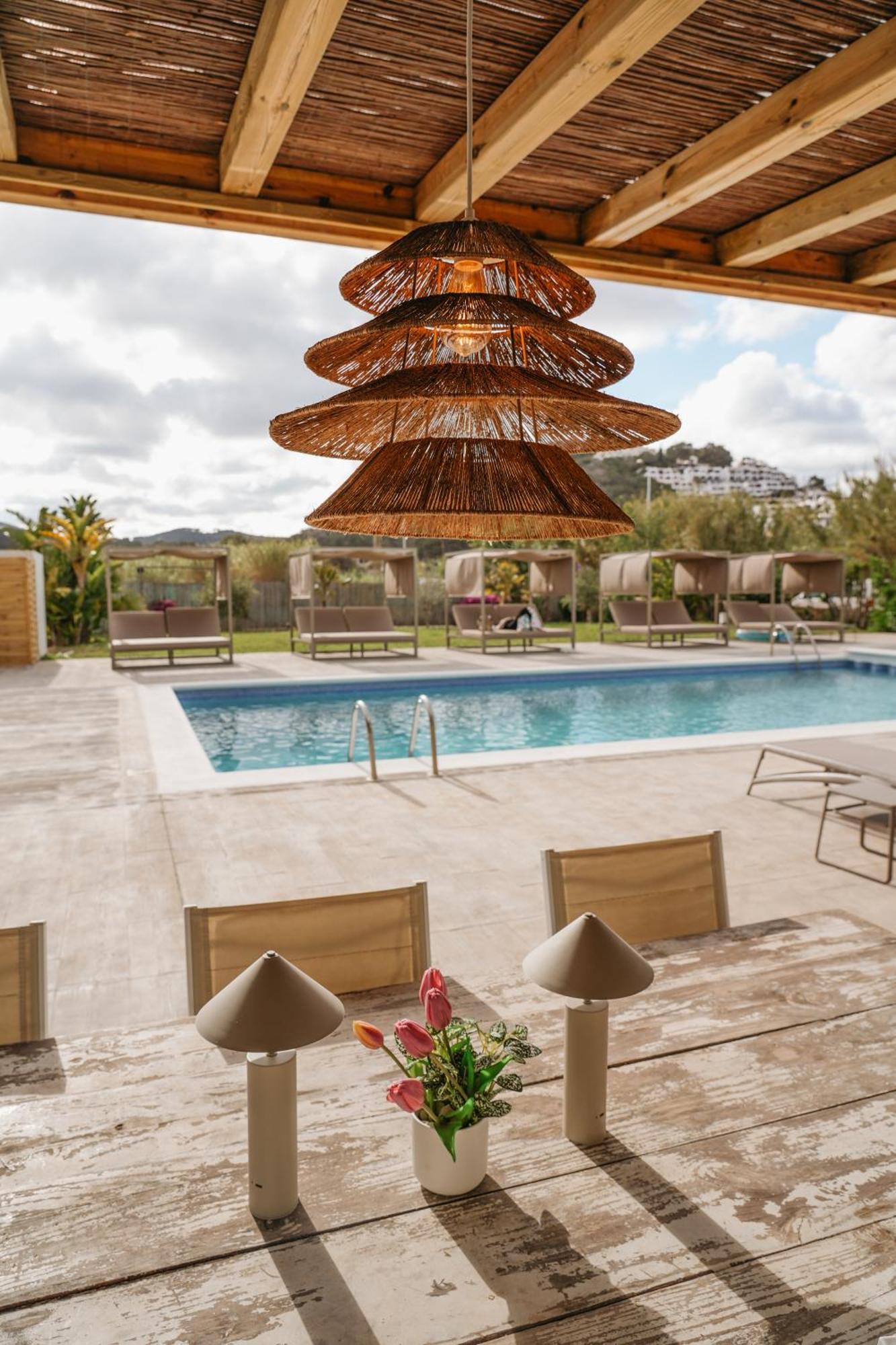 Apartamentos Ses Veles Cala Llonga  Luaran gambar