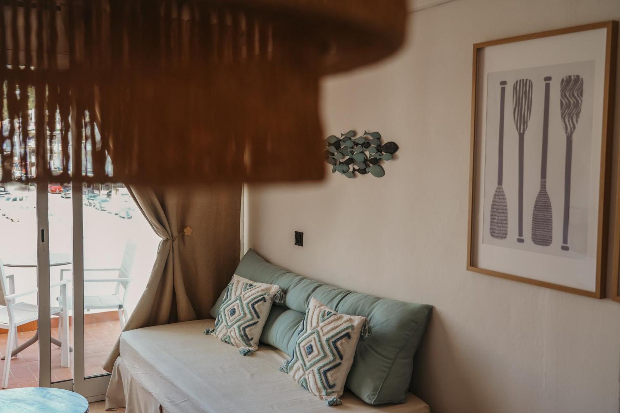 Apartamentos Ses Veles Cala Llonga  Luaran gambar