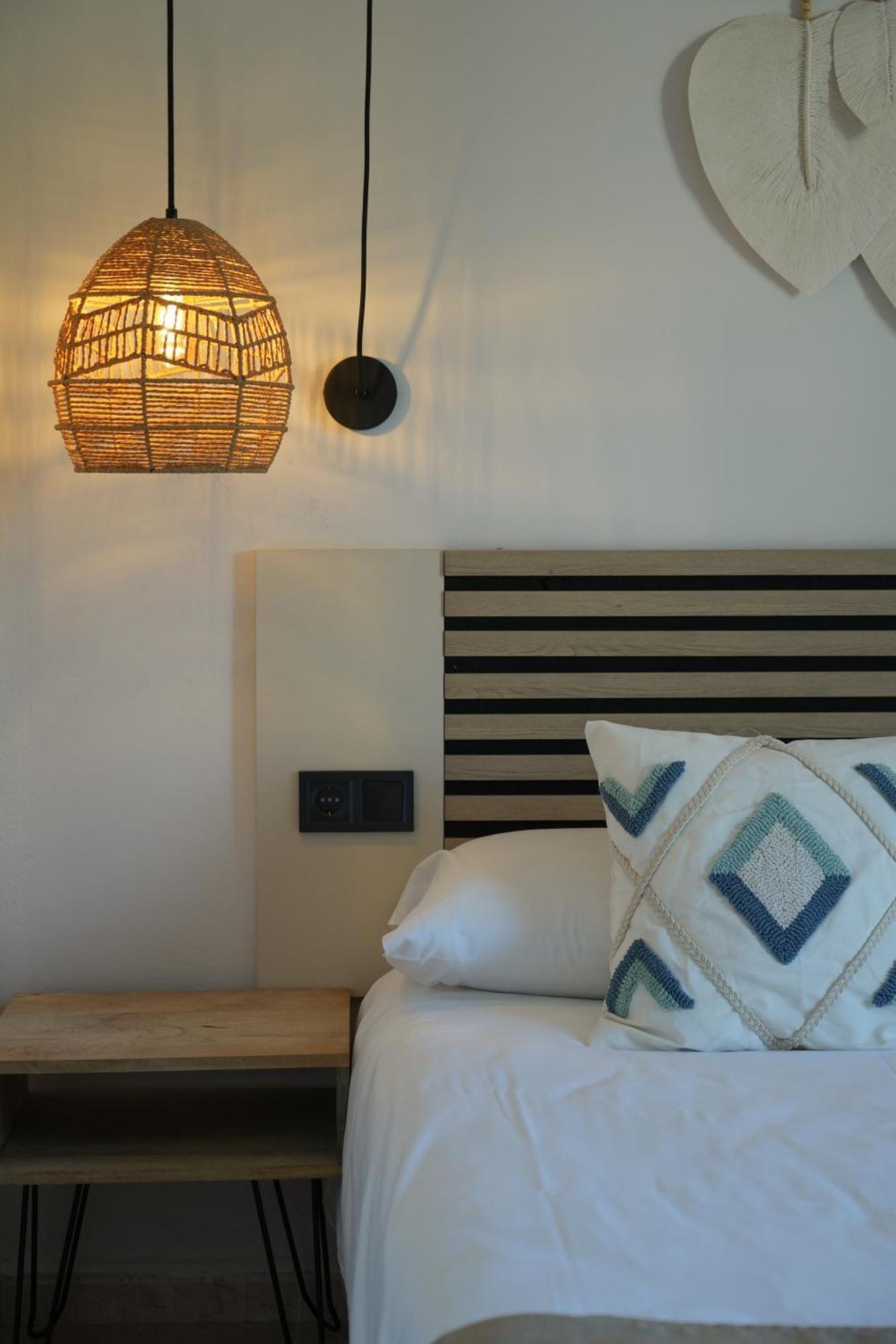 Apartamentos Ses Veles Cala Llonga  Luaran gambar